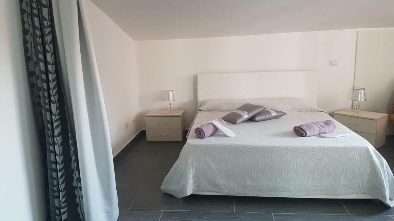 גלה Lilium In B&B מראה חיצוני תמונה