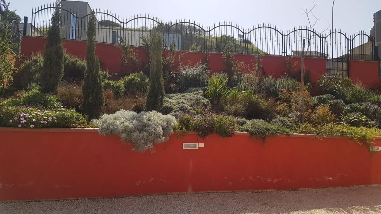 גלה Lilium In B&B מראה חיצוני תמונה