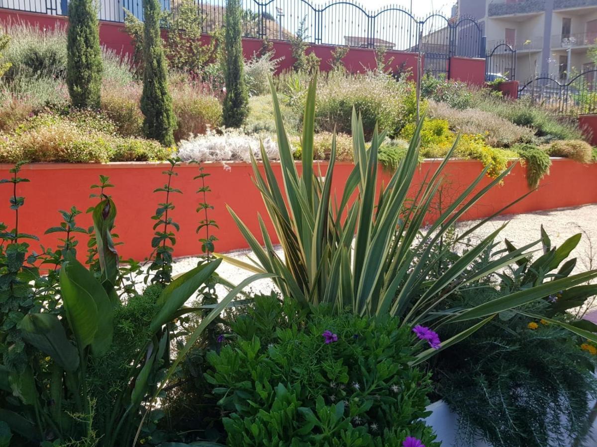 גלה Lilium In B&B מראה חיצוני תמונה