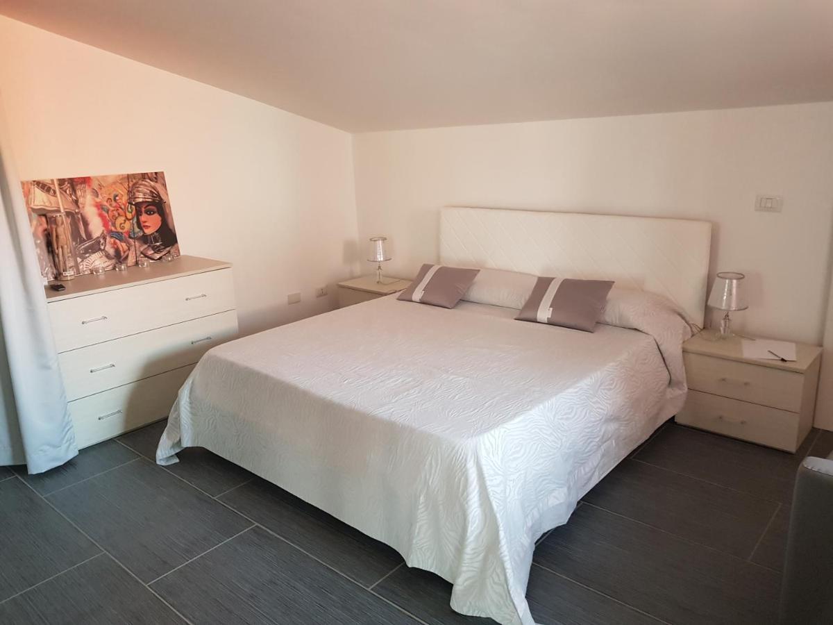גלה Lilium In B&B מראה חיצוני תמונה